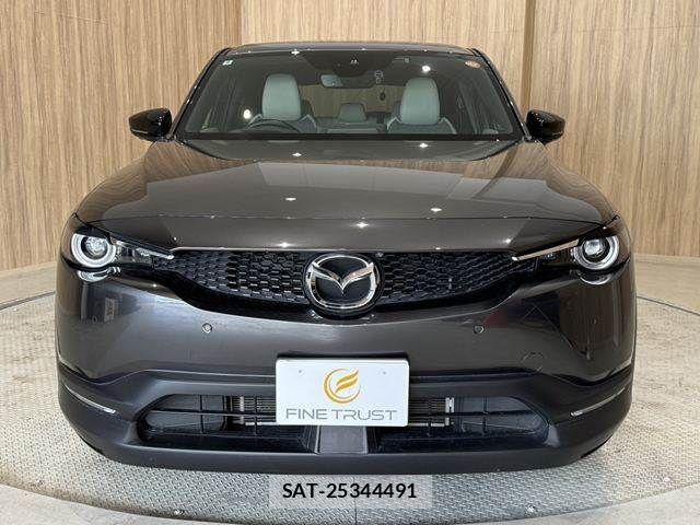 Mazda MX-30 2022-09 8830585-15
