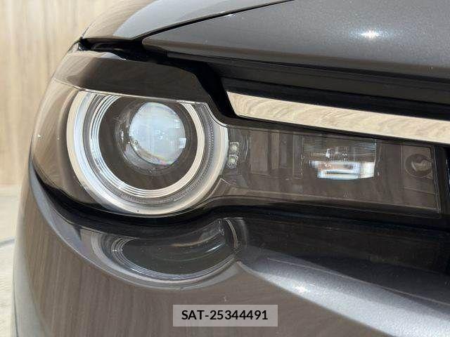 Mazda MX-30 2022-09 8830585-23