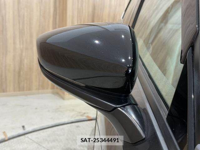 Mazda MX-30 2022-09 8830585-25
