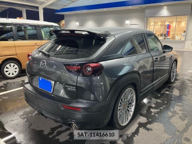 Mazda MX-30 2021-12 8881001-2