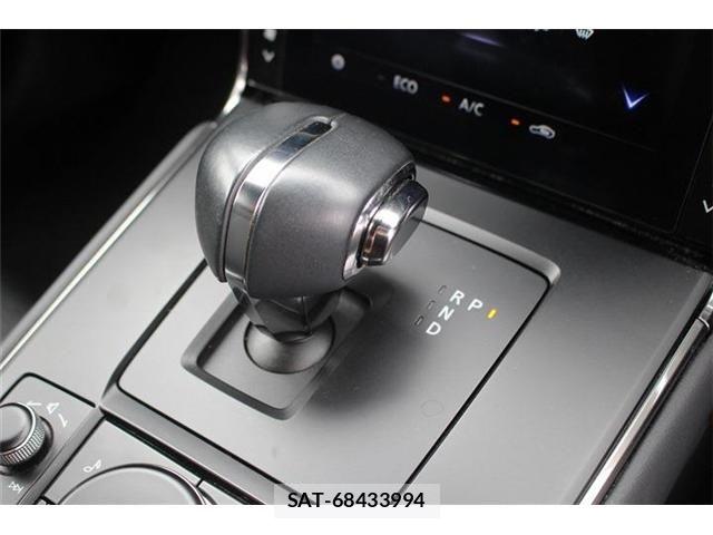 Mazda MX-30 2021-02 6013796-21