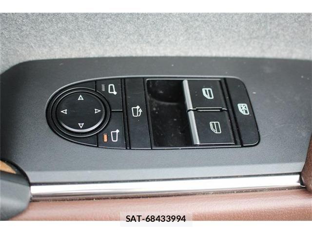 Mazda MX-30 2021-02 6013796-25