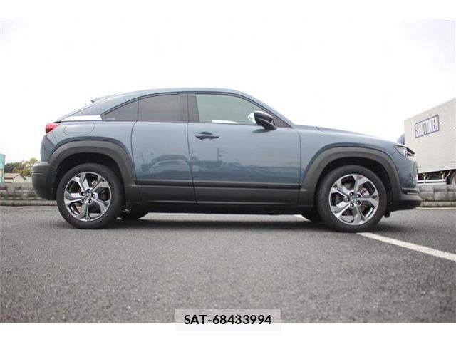 Mazda MX-30 2021-02 6013796-8