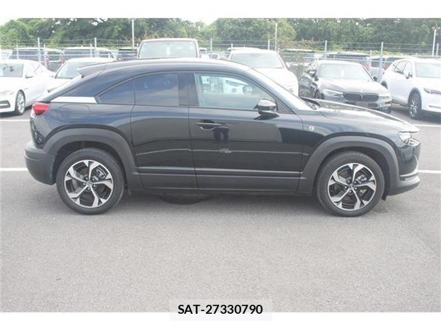 Mazda MX-30 2023-11 7618405-3