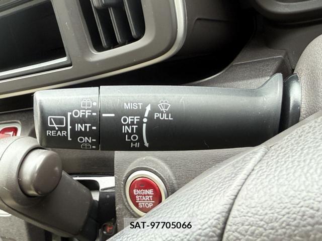 Honda N-ONE 2016-02 1366791-12