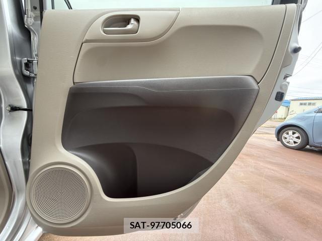 Honda N-ONE 2016-02 1366791-23