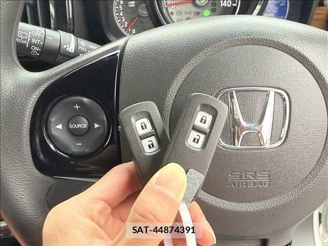 Honda N-ONE 2018-10 3773212-17