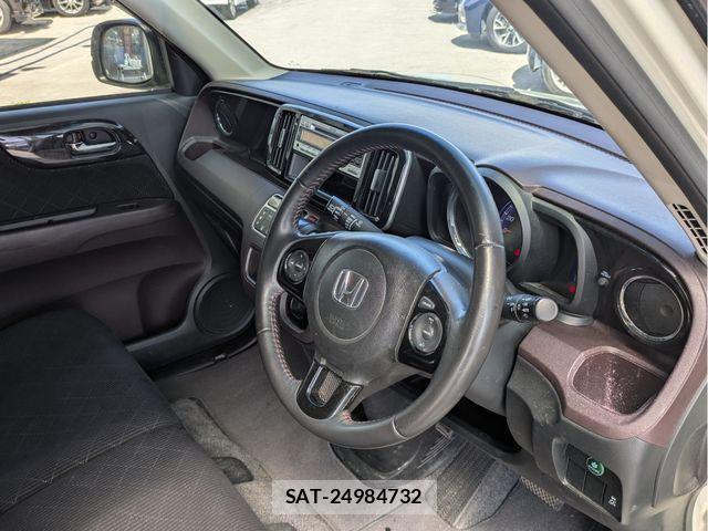 Honda N-ONE 2013-08 6276996-22