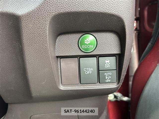 Honda N-ONE 2015-12 6613809-13