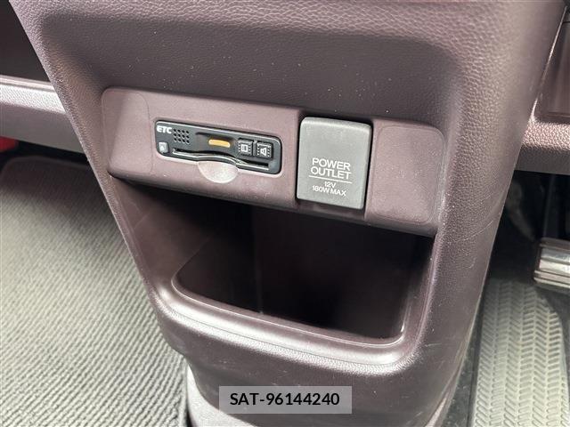 Honda N-ONE 2015-12 6613809-14