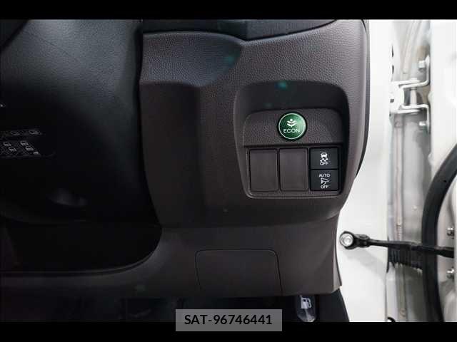 Honda N-ONE 2016-03 6613806-13