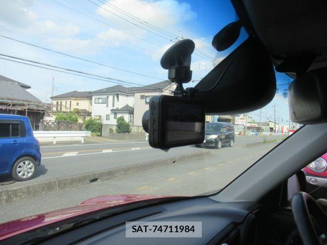 Honda N-ONE 2015-03 6613811-21