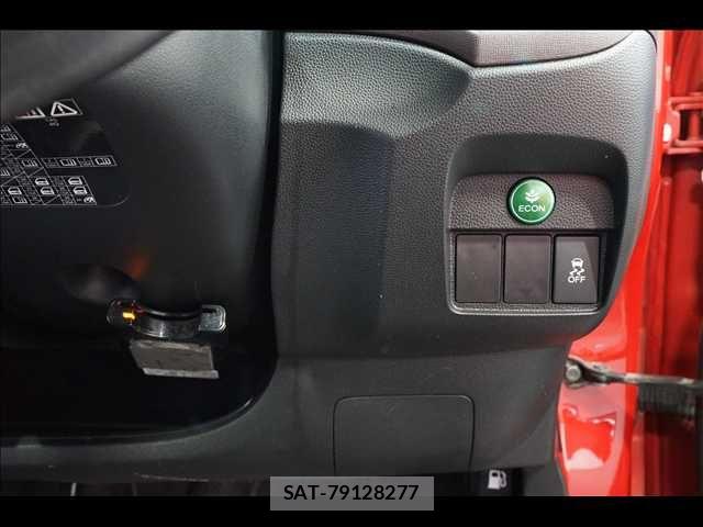 Honda N-ONE 2013-12 6677259-13