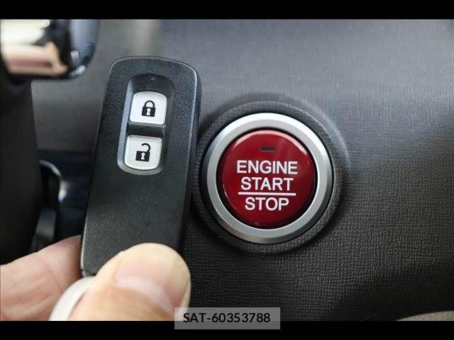 Honda N-ONE 2017-05 6677255-7