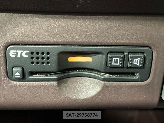 Honda N-ONE 2017-09 6816277-5