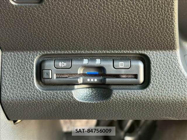 Honda N-ONE 2025-10 6910439-6