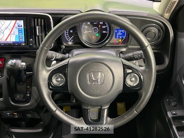 Honda N-ONE 2015-09 7251765-11