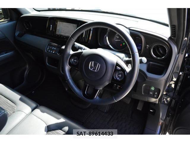 Honda N-ONE 2018-10 7456413-12