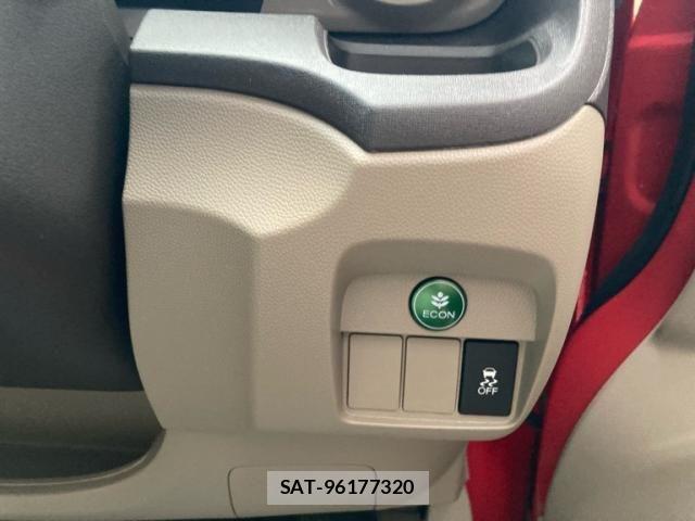 Honda N-ONE 2013-10 7963042-14