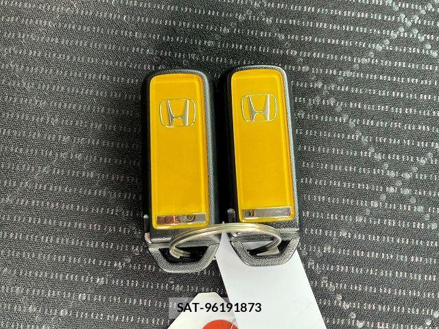 Honda N-ONE 2013-08 8100898-25