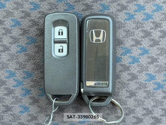 Honda N-ONE 2020-05 8209219-27