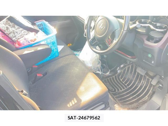 Honda N-ONE 2013-02 8231114-12