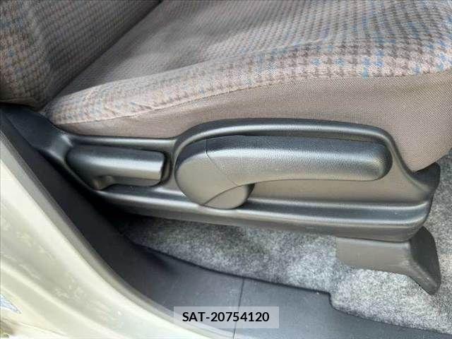 Honda N-ONE 2017-05 8246202-28