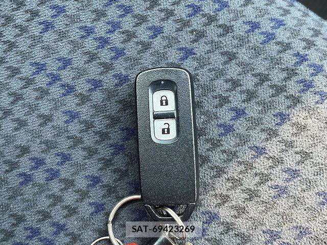 Honda N-ONE 2015-11 8316064-25