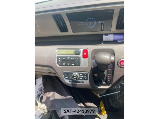 Honda N-ONE 2013-03 8337182-15