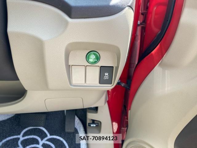 Honda N-ONE 2013-03 8367787-12