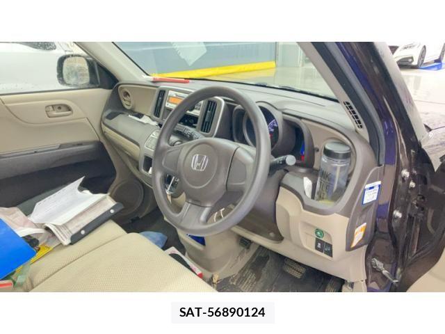 Honda N-ONE 2013-11 8438622-10