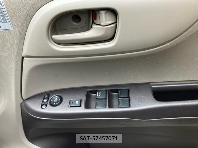 Honda N-ONE 2012-12 8458099-17