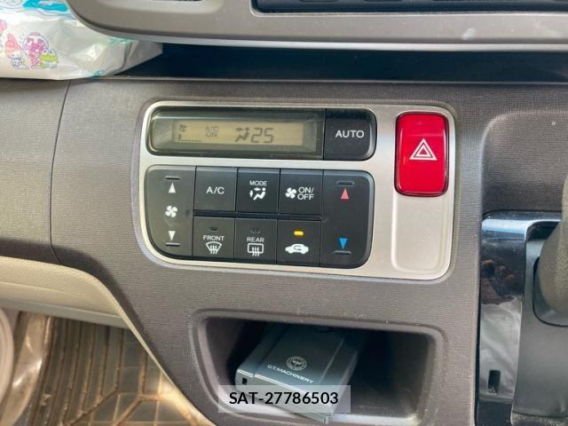 Honda N-ONE 2013-09 8628152-19