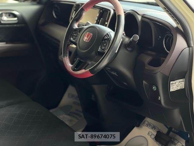 Honda N-ONE 2013-08 8628143-3