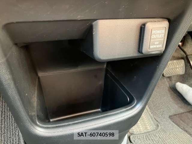 Honda N-ONE 2013-08 8660731-28