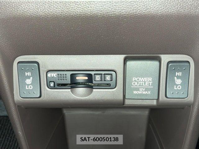 Honda N-ONE 2017-11 8744832-4