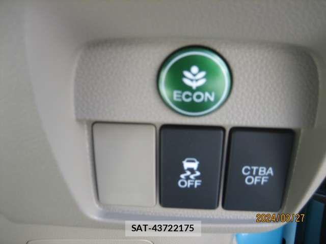 Honda N-ONE 2015-03 8871696-12