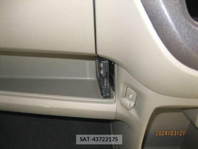 Honda N-ONE 2015-03 8871696-14