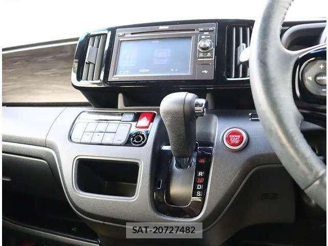 Honda N-ONE 2018-03 8881257-6
