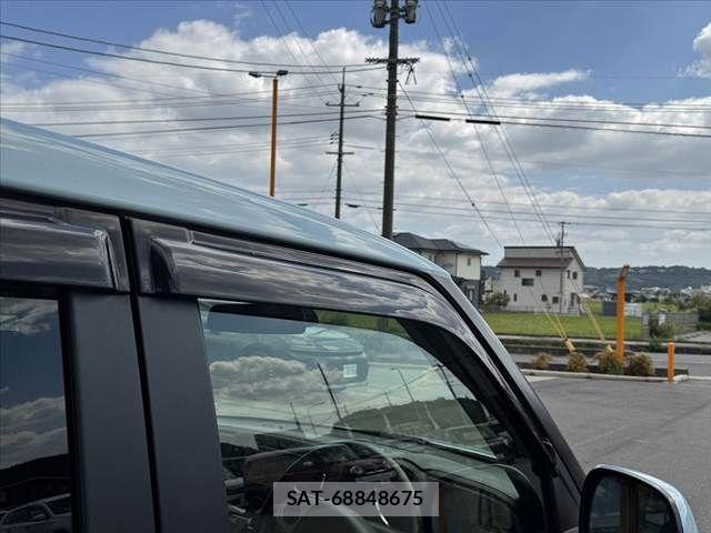 Honda N-ONE 2018-01 8884077-27