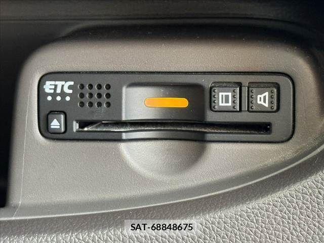 Honda N-ONE 2018-01 8884077-5