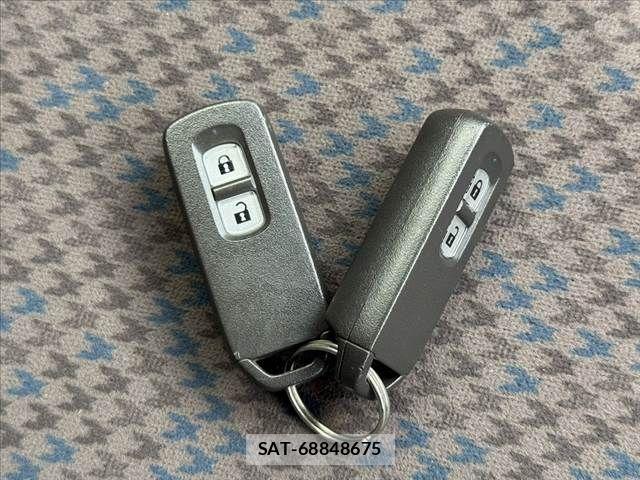 Honda N-ONE 2018-01 8884077-6