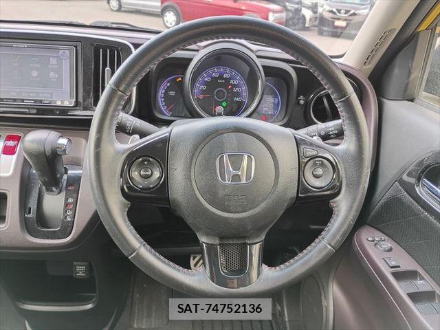 Honda N-ONE 2014-04 6683942-1