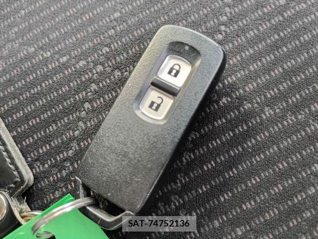 Honda N-ONE 2014-04 6683942-28
