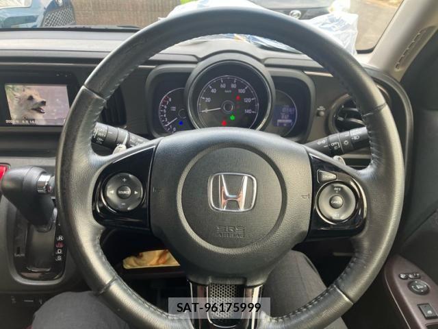 Honda N-ONE 2015-09 7456422-22