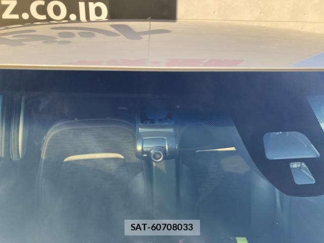 Honda N-ONE 2015-11 8367789-12