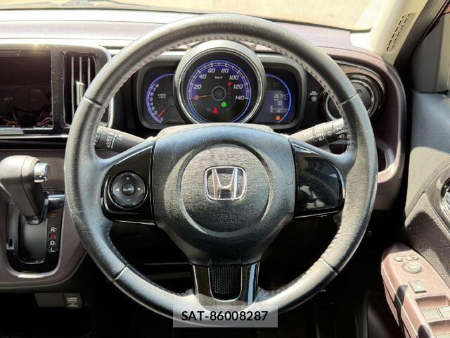 Honda N-ONE 2013-07 8660735-13