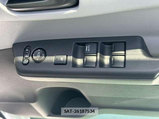 Honda N-ONE 2025-10 7456424-13