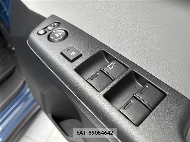 Honda N-ONE 2025-09 8037304-23