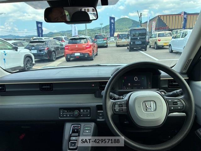 Honda N-ONE 2025-10 8526334-23